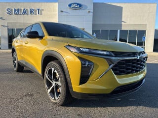 2025 Chevrolet Trax with Nitro Yellow Metallic Exterior