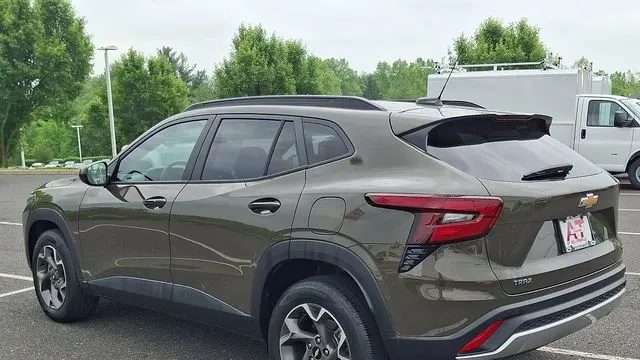 2024 Chevrolet Trax LT