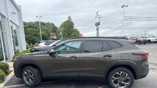 2024 Chevrolet Trax LT