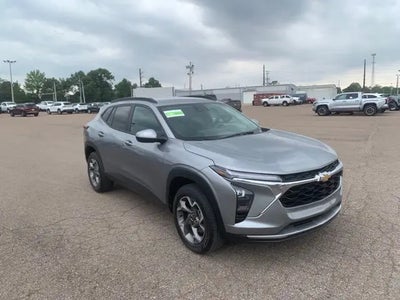 Photo of a 2025 Chevrolet Trax LT 4DR Crossover for sale