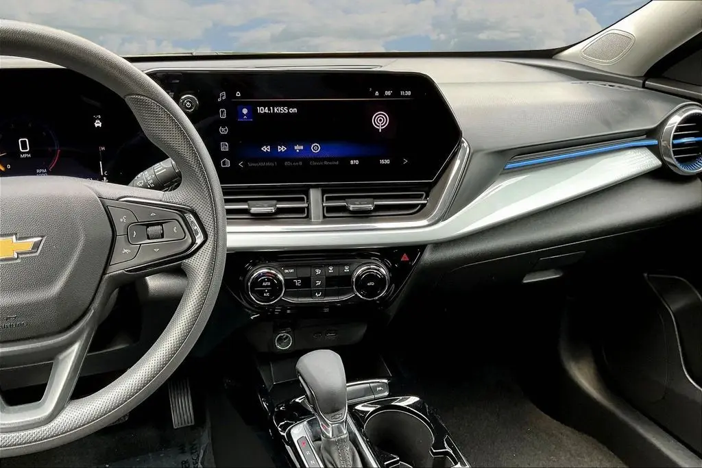 2025 Chevrolet Trax - $20,300