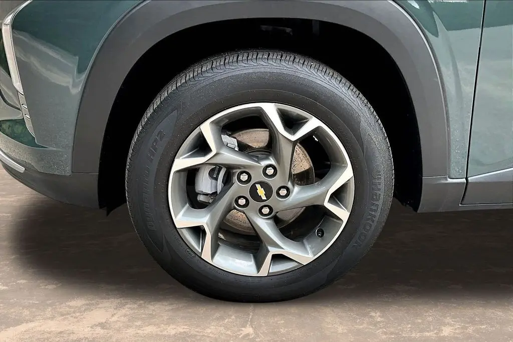 2025 Chevrolet Trax - $20,300