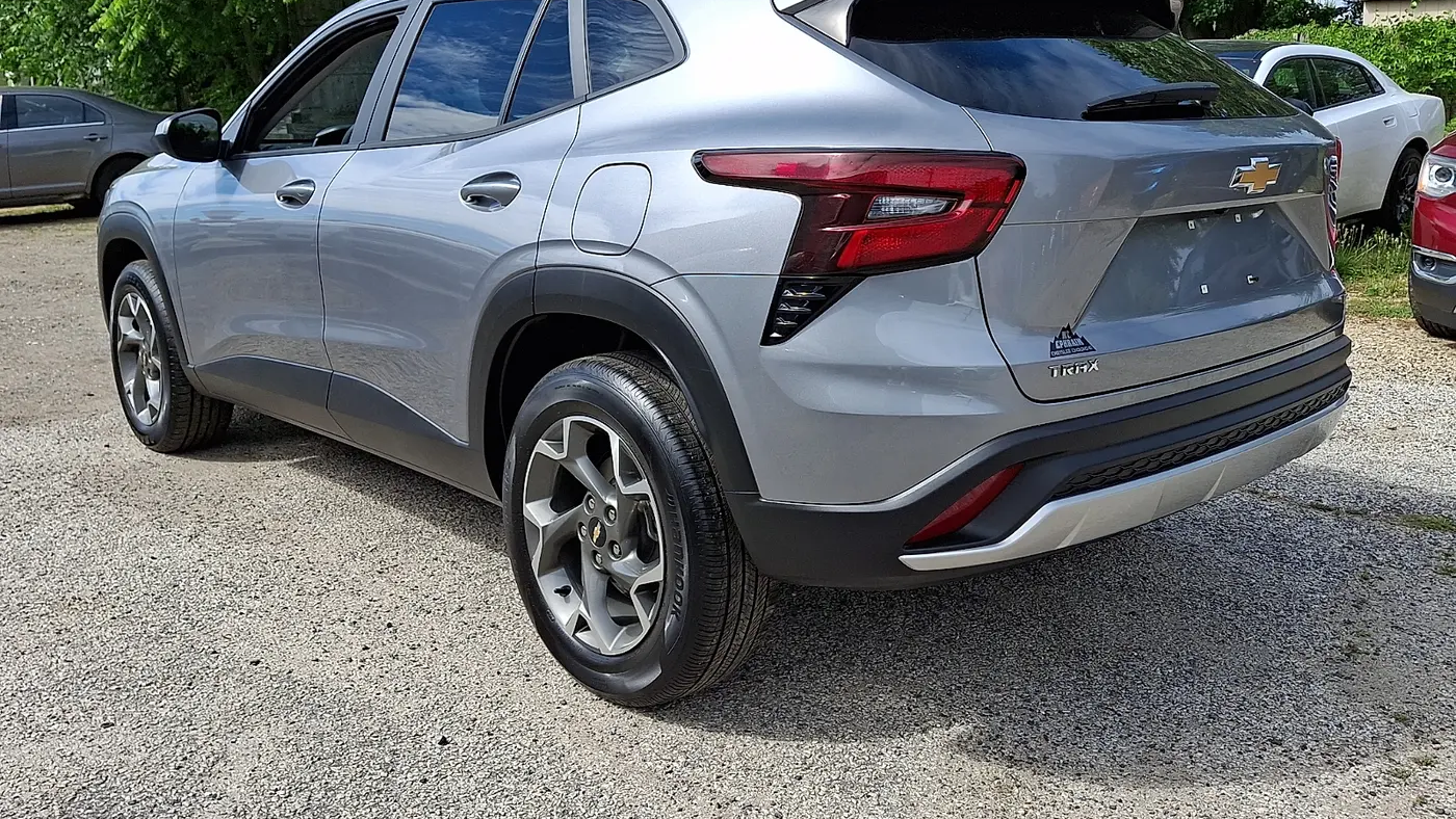 2025 Chevrolet Trax LT