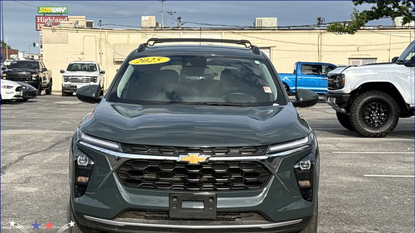 2025 Chevrolet Trax LT