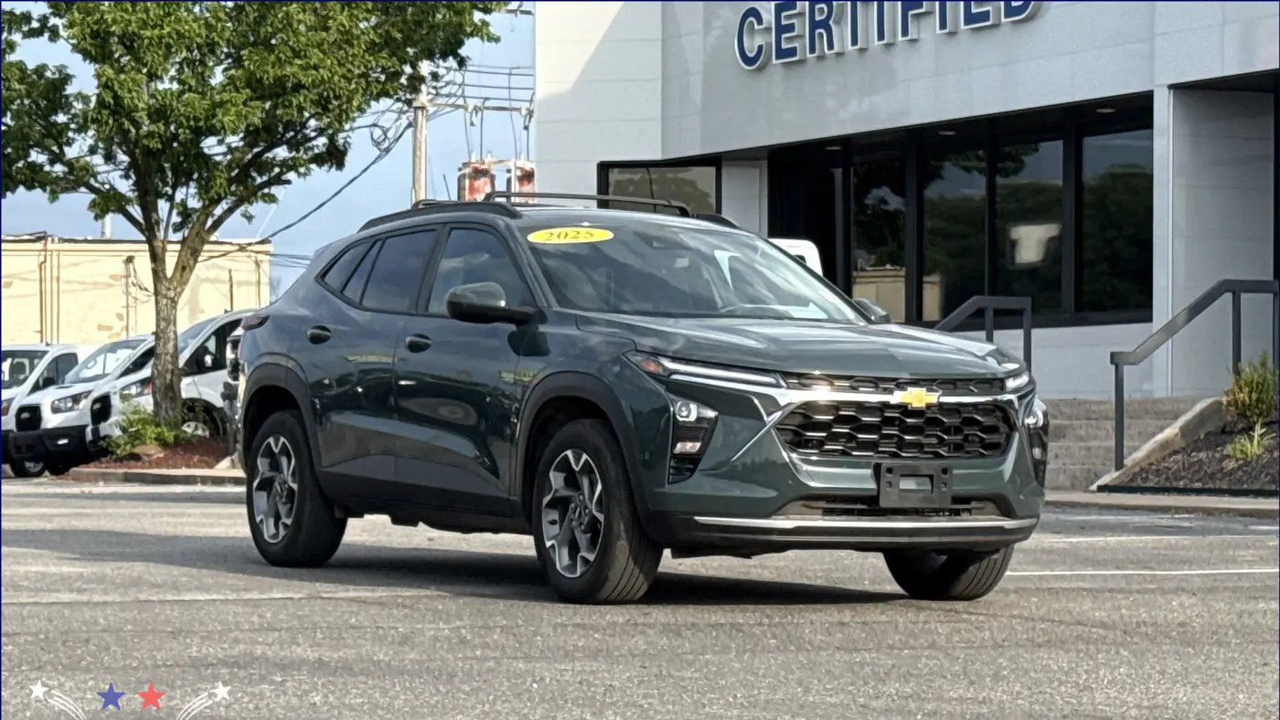 Preowned 2025 Chevrolet Trax LT for Sale
