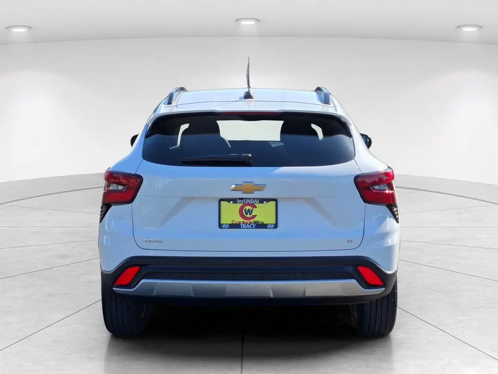 2025 Chevrolet Trax - $18,404