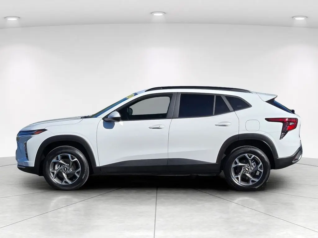 2025 Chevrolet Trax - $18,404