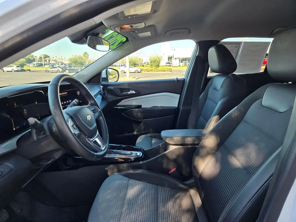 2025 Chevrolet Trax - $18,404