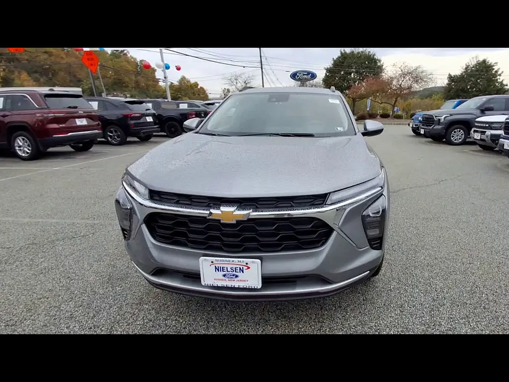 2025 Chevrolet Trax - $22,995