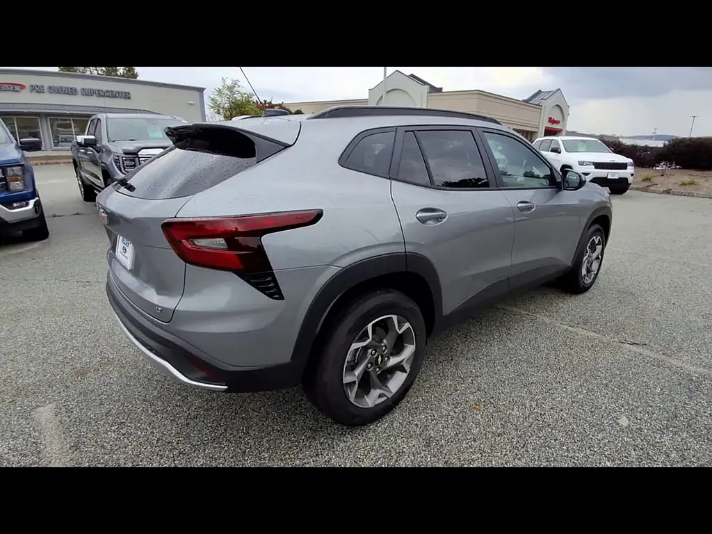 2025 Chevrolet Trax - $22,995
