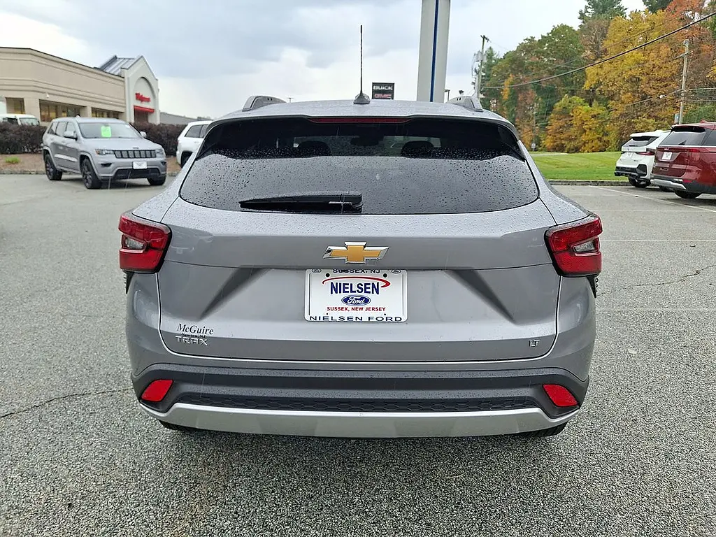 2025 Chevrolet Trax - $22,995