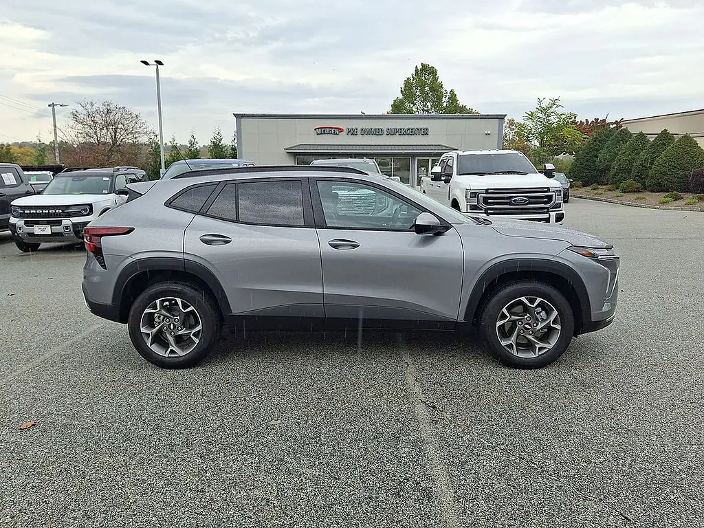 2025 Chevrolet Trax - $22,995