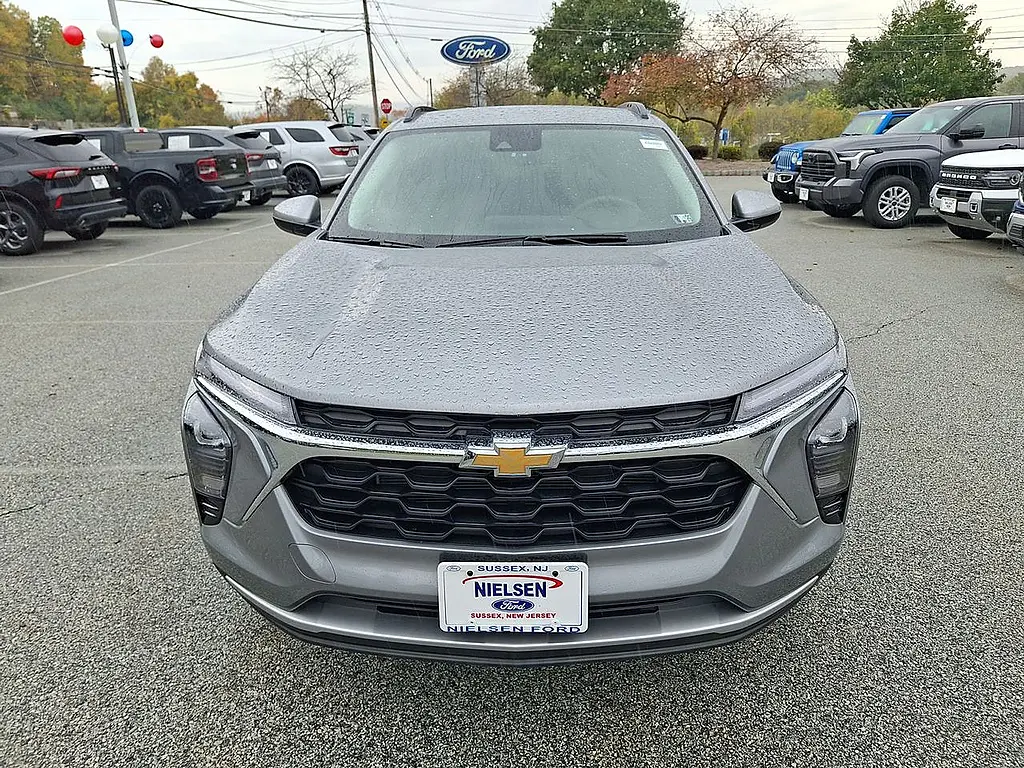 2025 Chevrolet Trax - $22,995