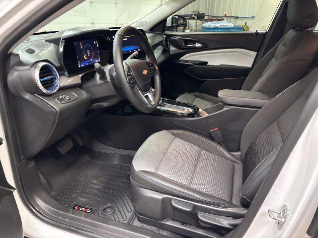 2025 Chevrolet Trax - $22,780