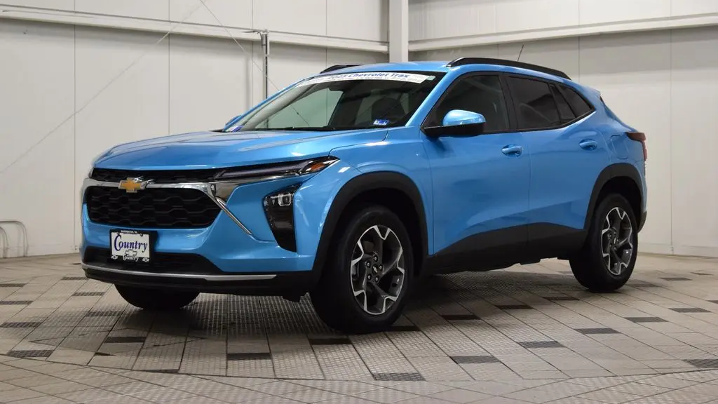 2025 Chevrolet Trax LT