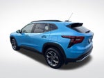 2025 Trax Thumbnail 3