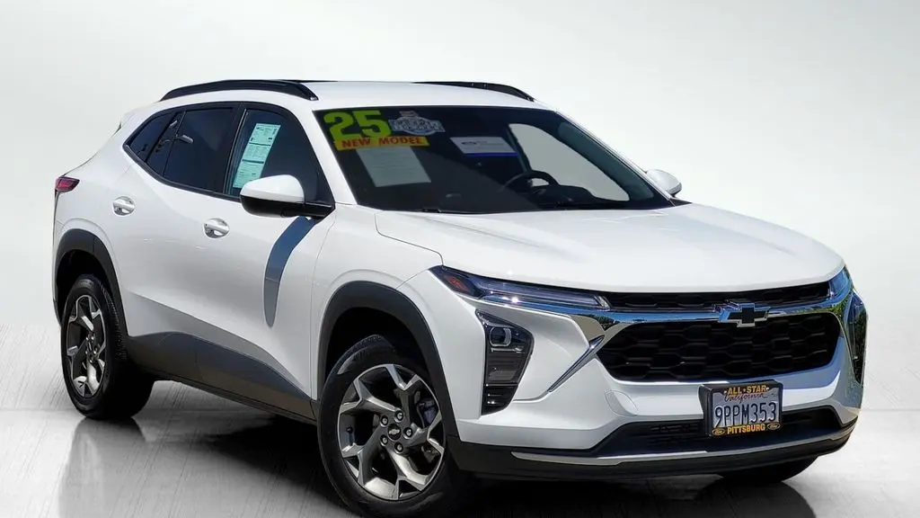 Preowned 2025 Chevrolet Trax LT for Sale