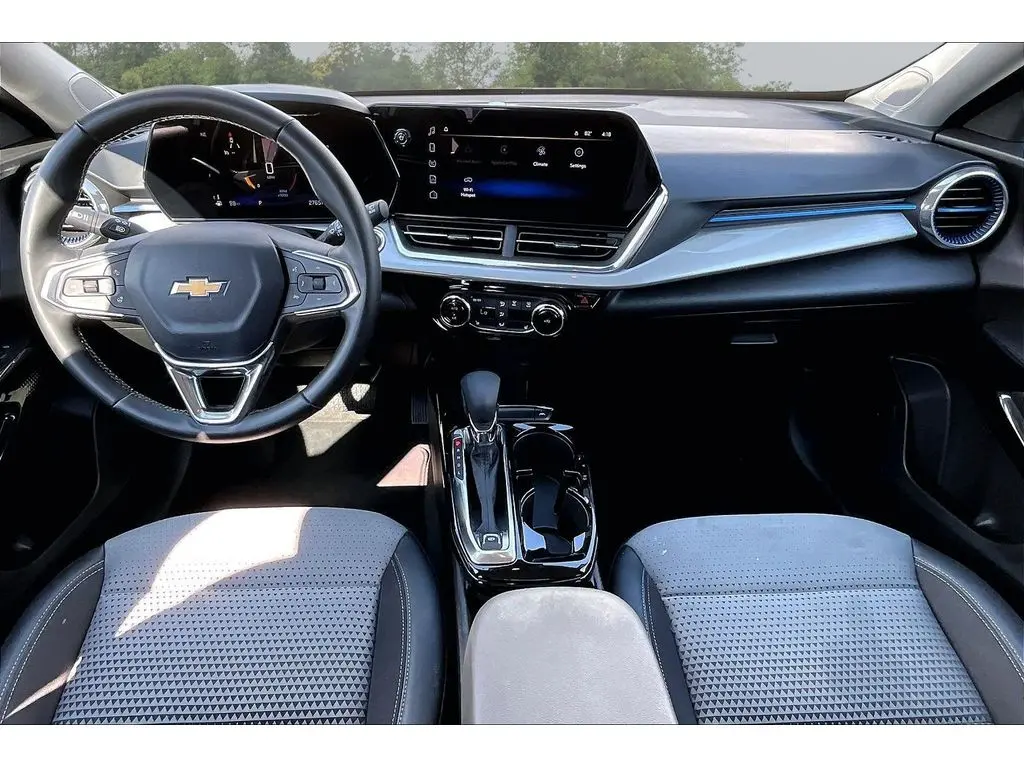 2025 Chevrolet Trax - $19,977