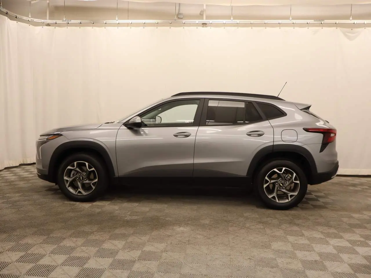 2025 Chevrolet Trax - $17,867