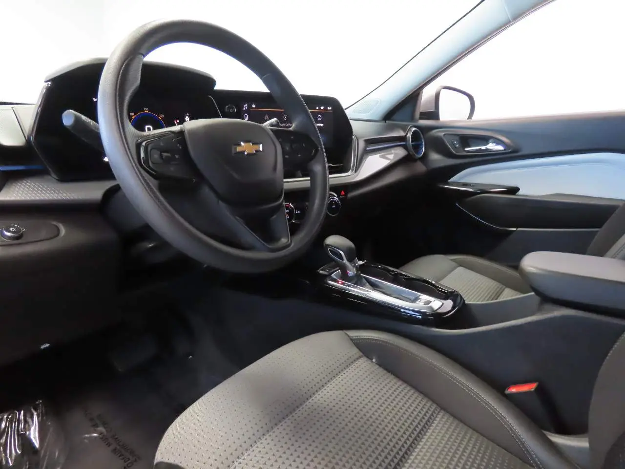 2025 Chevrolet Trax - $17,867