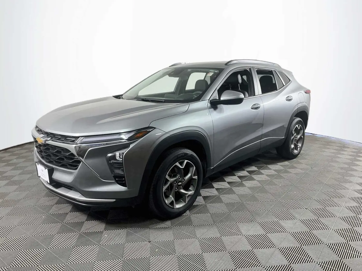 2025 Chevrolet Trax - $20,995