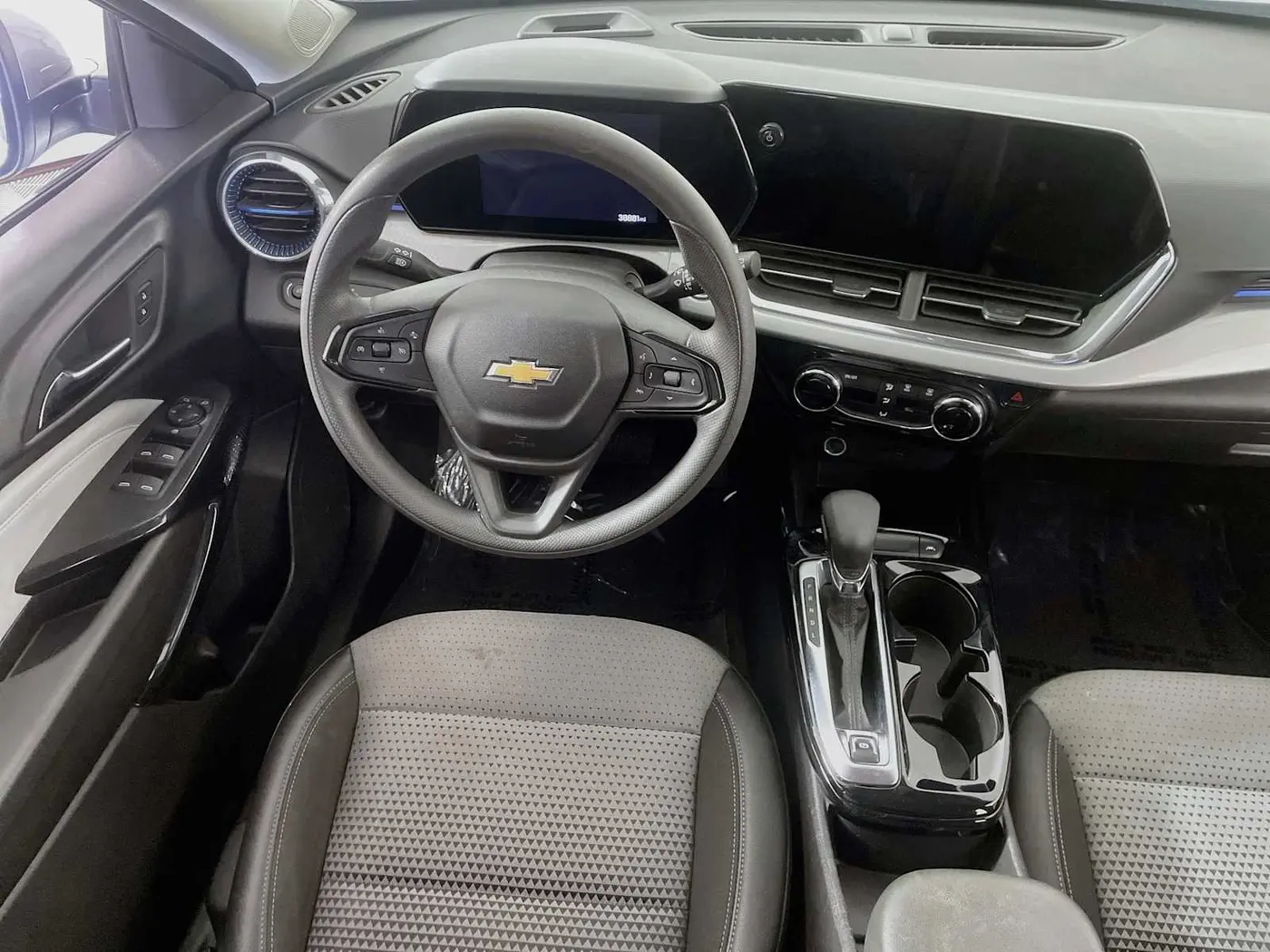2025 Chevrolet Trax - $20,995