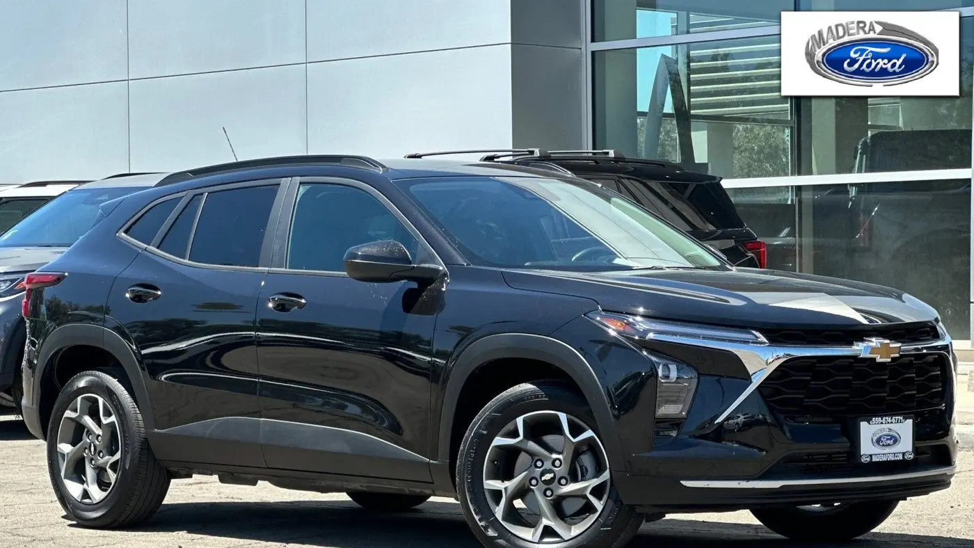 Preowned 2025 Chevrolet Trax LT for Sale