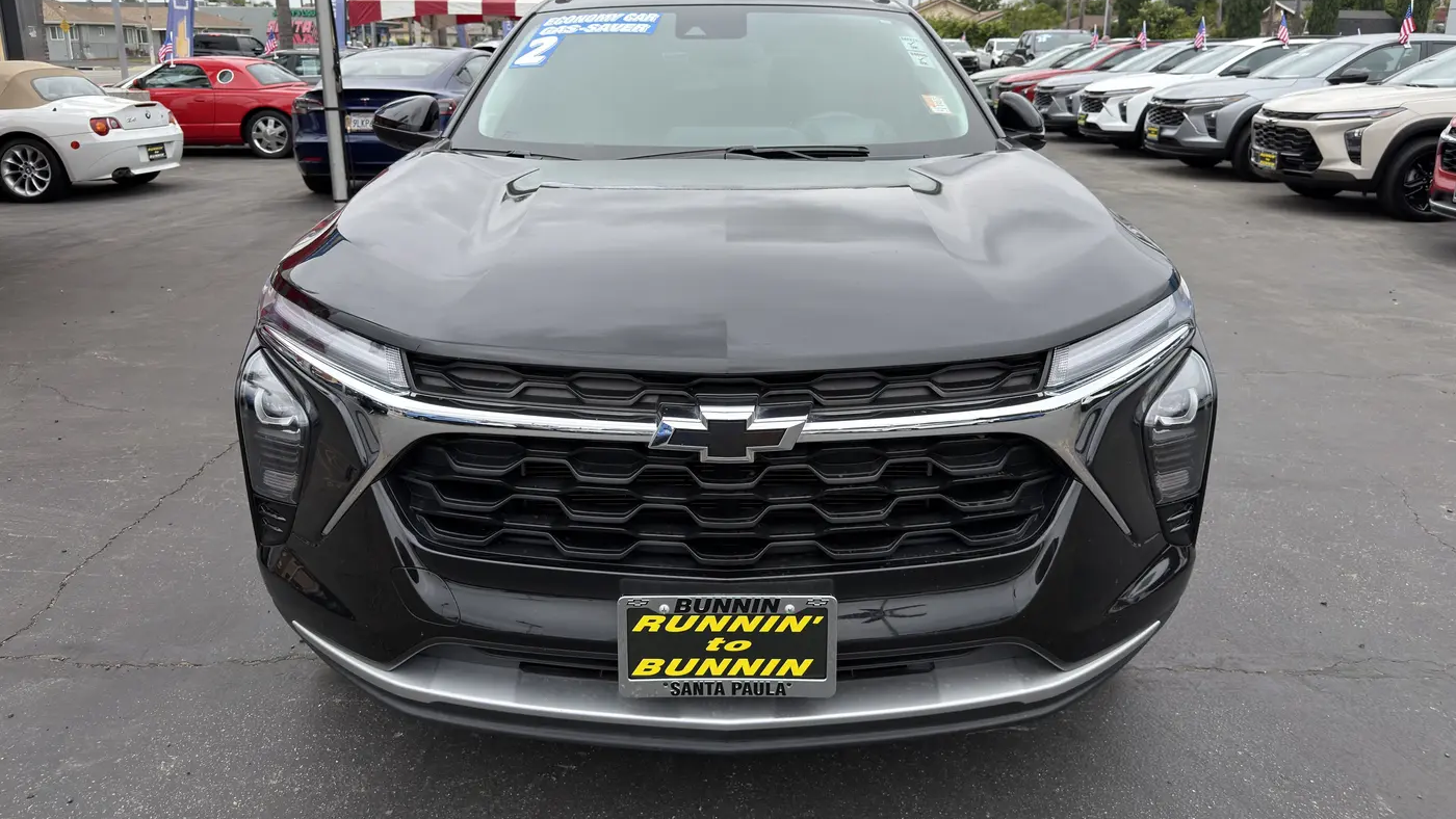 2025 Chevrolet Trax LT