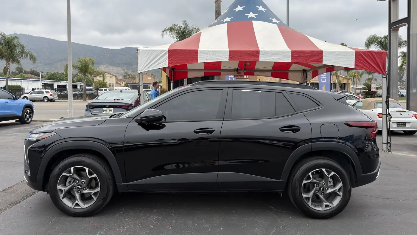 2025 Chevrolet Trax LT