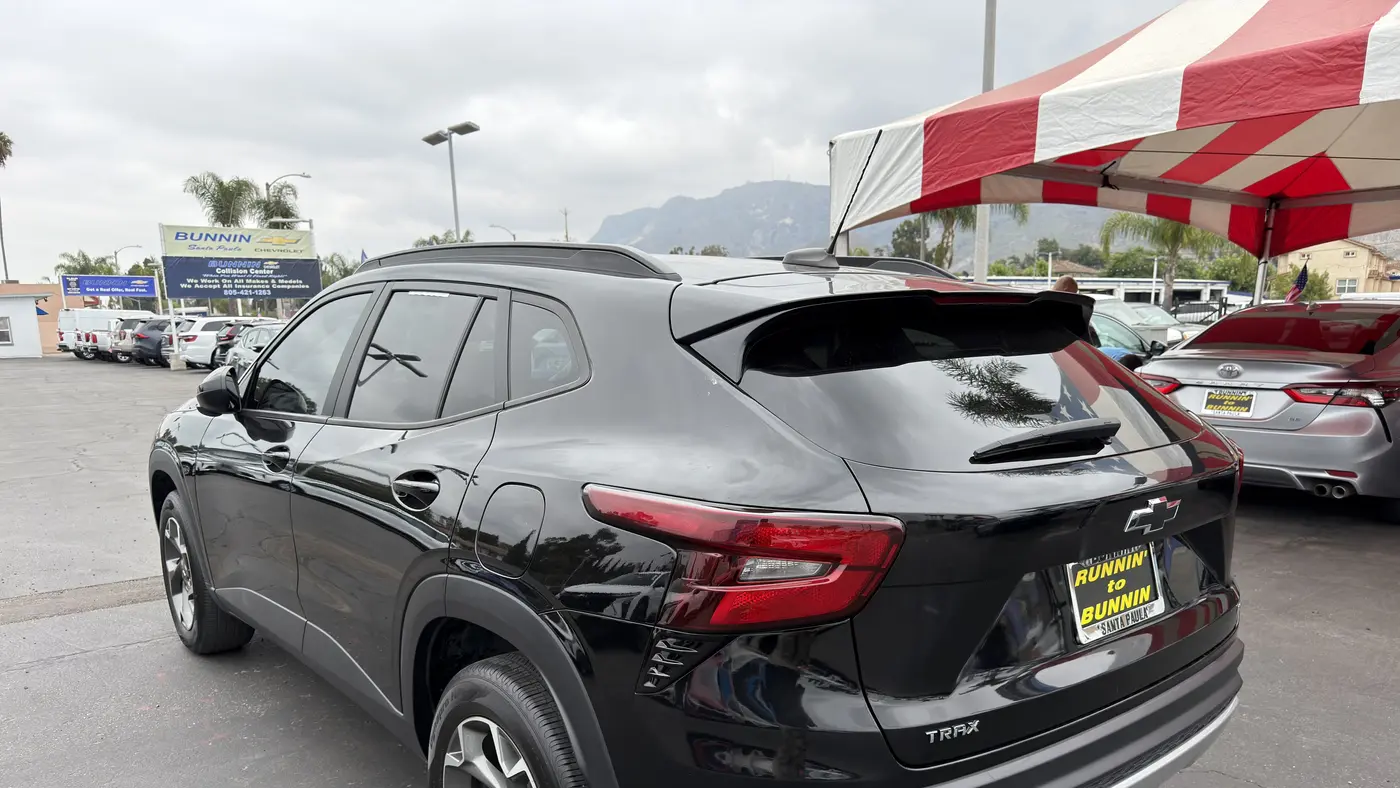 2025 Chevrolet Trax LT