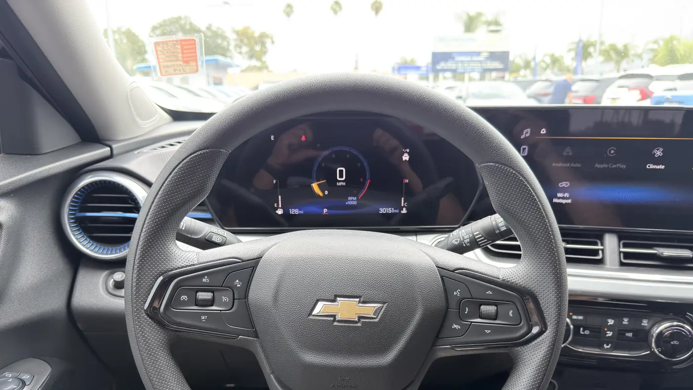 2025 Chevrolet Trax LT
