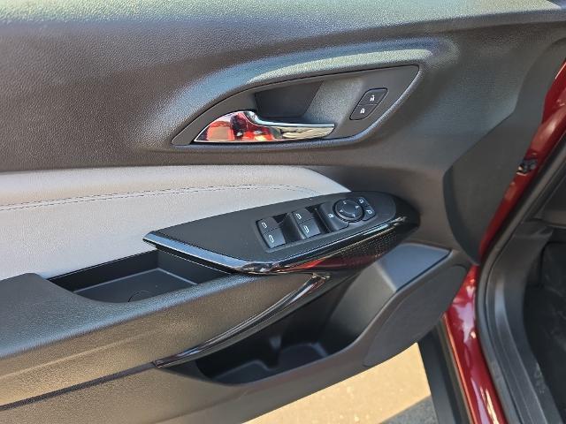 2025 Chevrolet Trax LT — photo 1 of 2