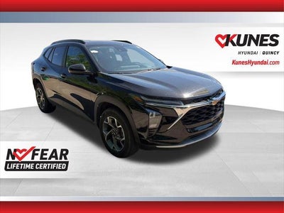 Photo of a 2025 Chevrolet Trax LT 4DR Crossover for sale