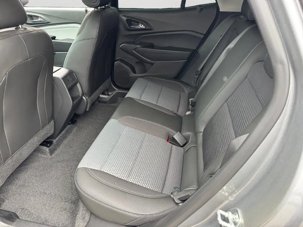 2025 Chevrolet Trax - $21,000