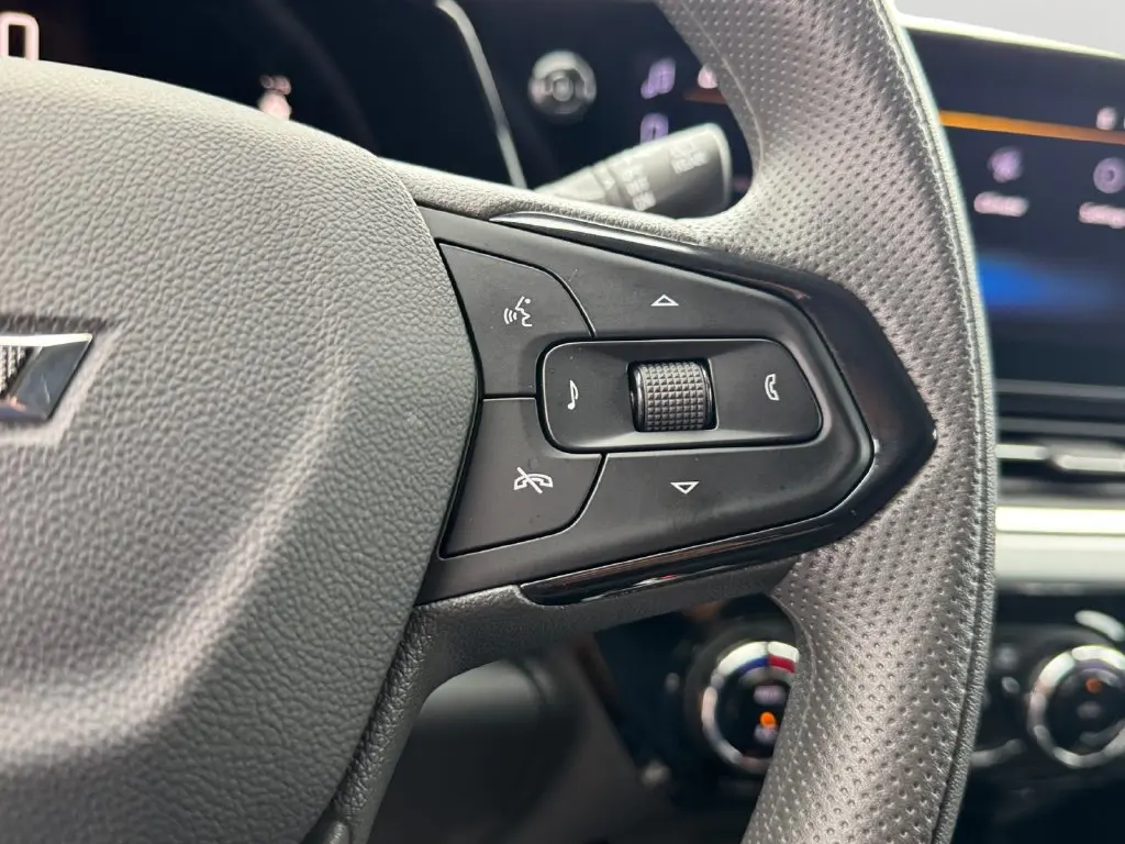 2025 Chevrolet Trax - $21,000