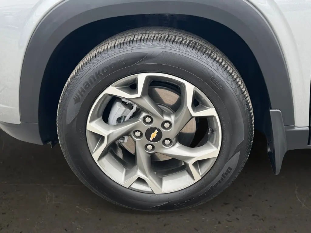 2025 Chevrolet Trax - $21,000