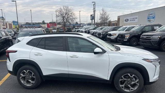 2025 Chevrolet Trax LT