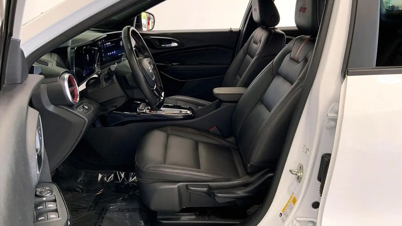2024 Chevrolet Trax RS
