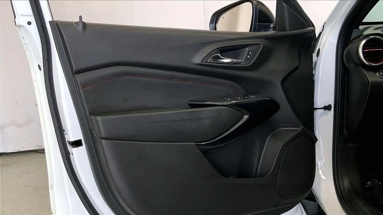 2024 Chevrolet Trax RS