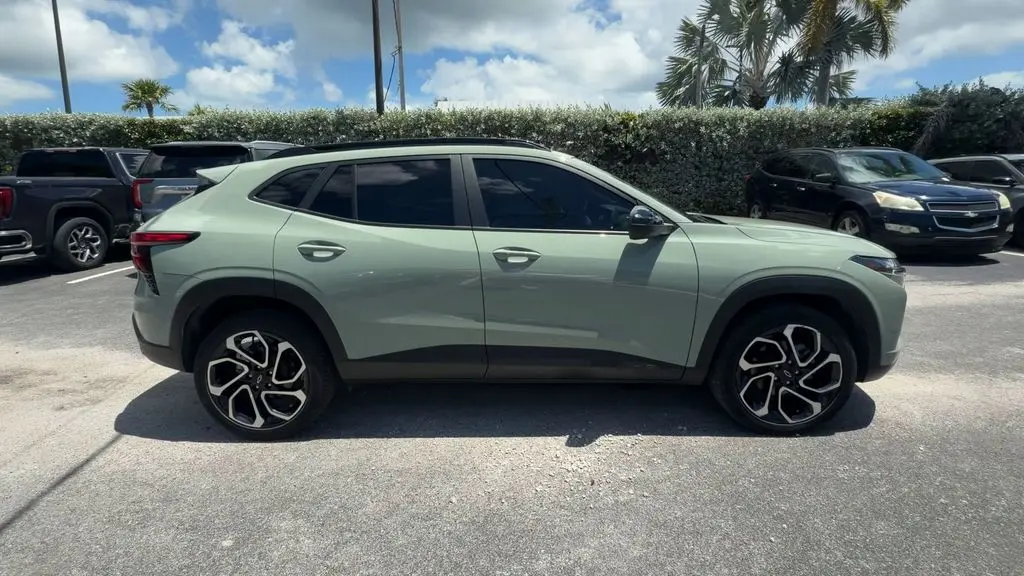 2024 Chevrolet Trax RS