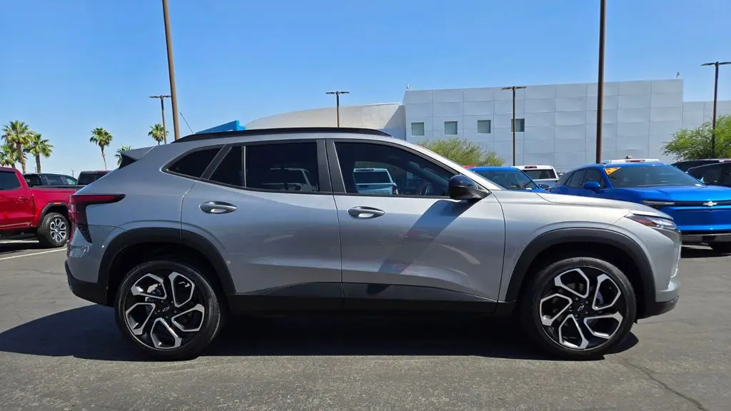 2024 Chevrolet Trax RS