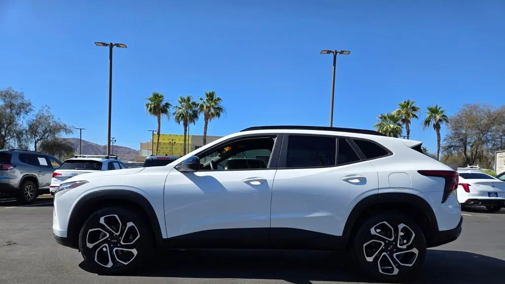 2024 Chevrolet Trax RS