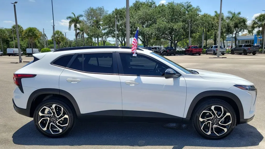 2024 Chevrolet Trax RS