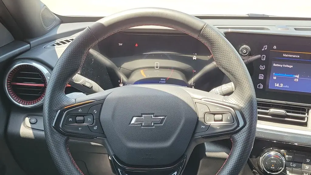 2024 Chevrolet Trax RS
