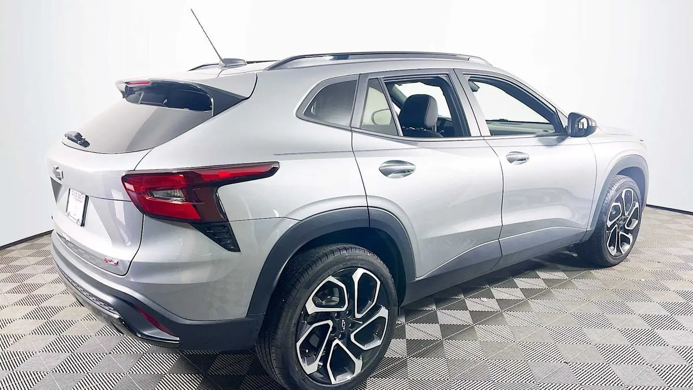 2024 Chevrolet Trax RS