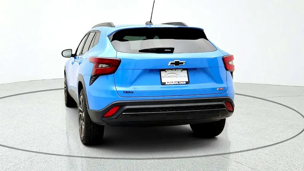 2024 Chevrolet Trax - $17,995