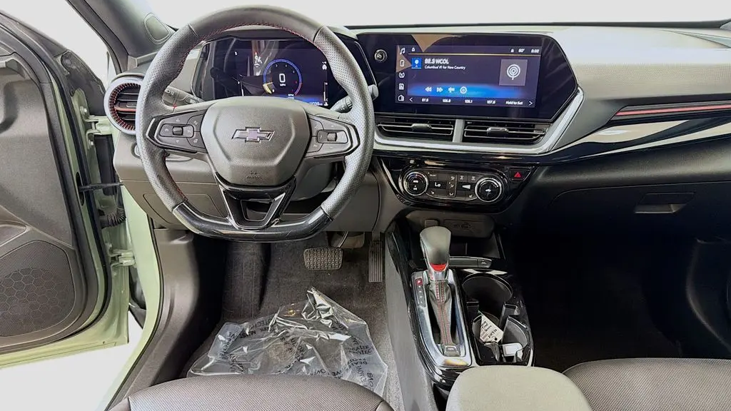 2024 Chevrolet Trax RS
