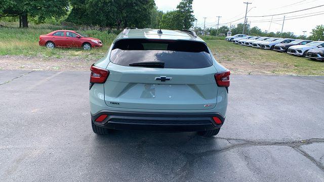 2024 Chevrolet Trax RS