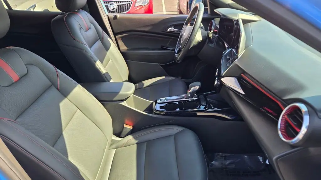 2024 Chevrolet Trax RS