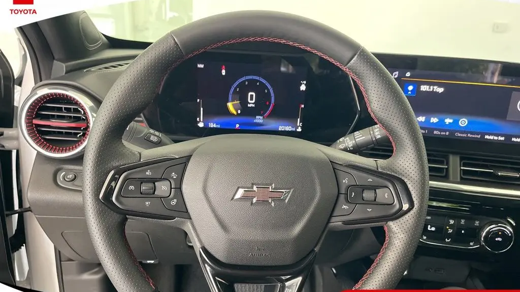 2024 Chevrolet Trax RS